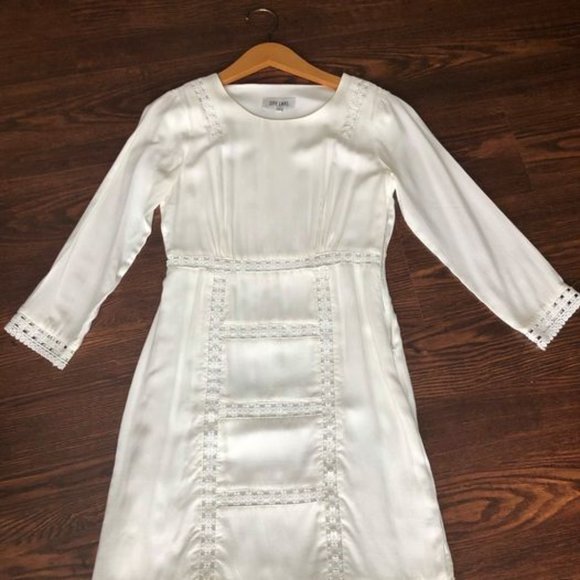 White Dress by Dry Lake - Picture 4 of 4